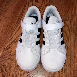 Little Kids Adidas Grand Court - Classic